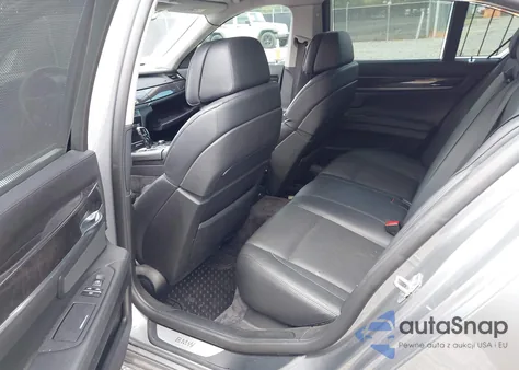 2011 BMW 750I z USA, uszkodzony, nr VIN WBAKA8C55BCY36509